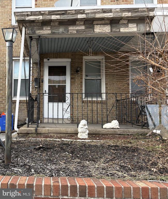 Building Photo - 6380 Marsden St