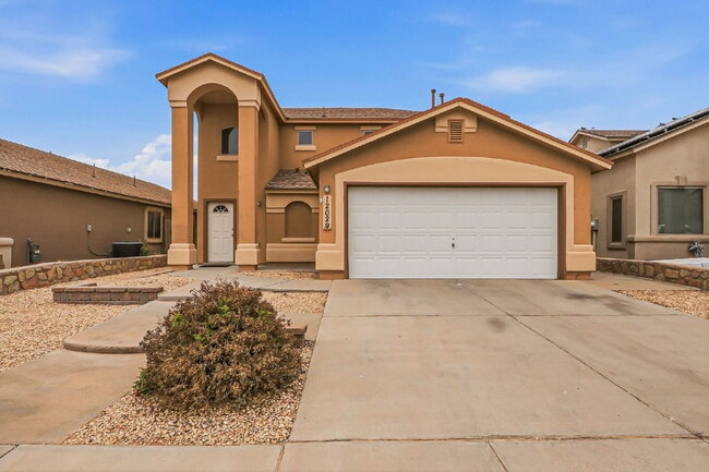 Building Photo - 2-story 3 bed 2.5 bath with loft home in Northeast El Paso