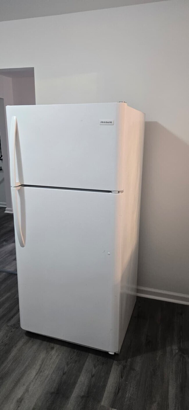 Building Photo - 5 Union St