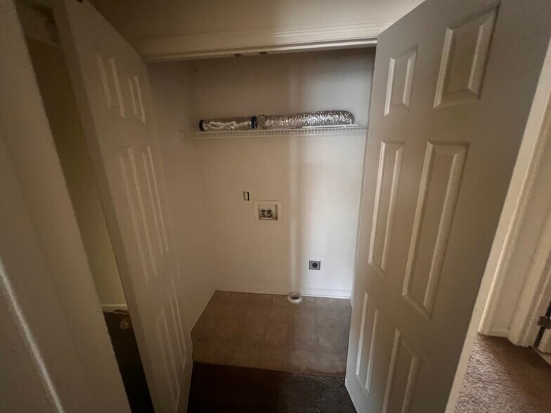 Building Photo - 2801 Styx Ct