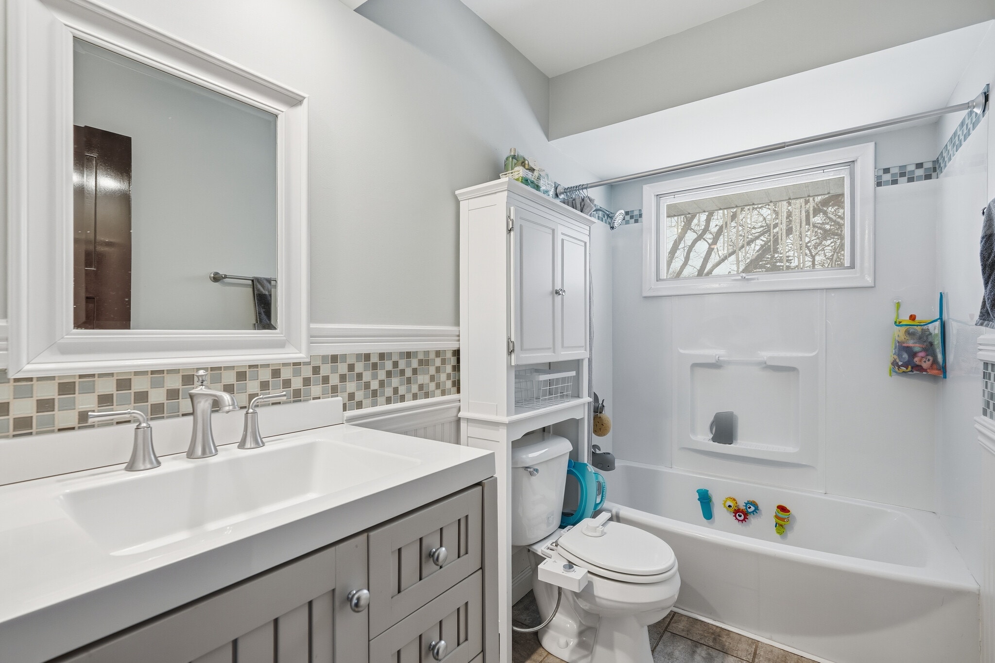 Building Photo - 7048 Montrose Rd