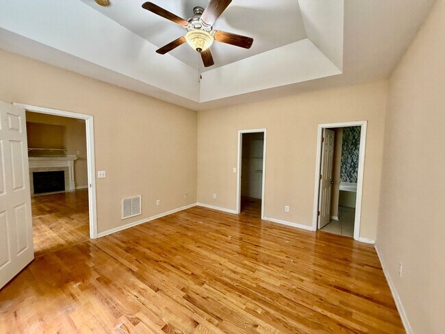 Building Photo - 27 Greenbrook Ct