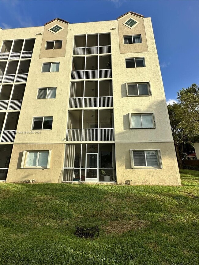 Building Photo - 10700 NW 66th St