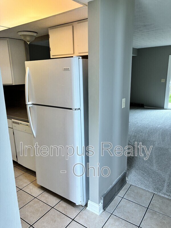 Building Photo - 21 King Arthur Ct