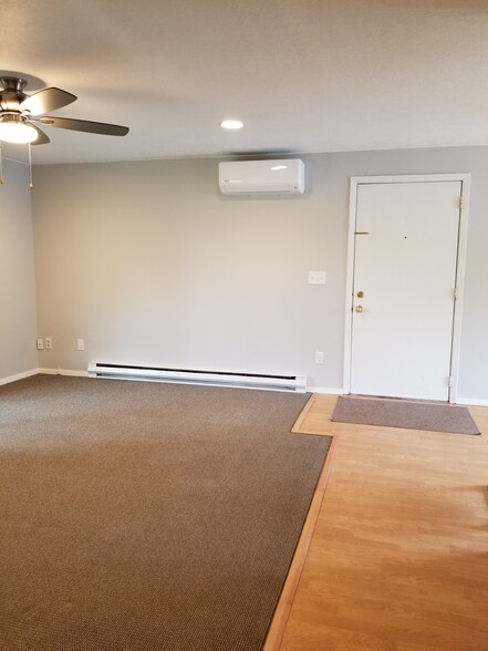 Building Photo - 1030 Davidson Dr