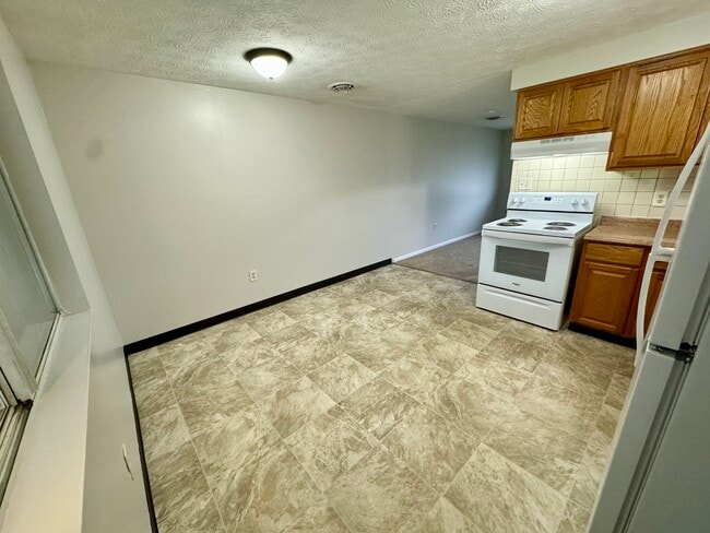 Building Photo - 7417 Rob St NW