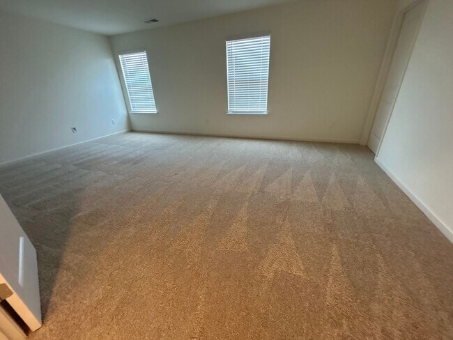 Building Photo - Newly Constructed Community Just 35 Minute...