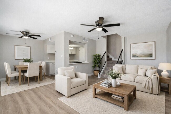 Building Photo - 8053 N 32nd Dr