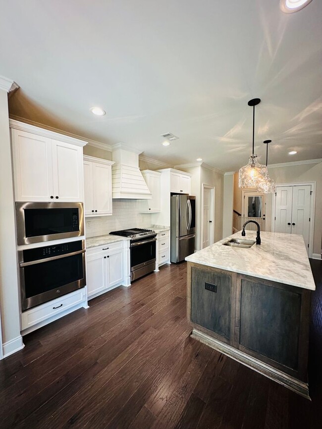 Building Photo - 202 Landings Pointe Ln