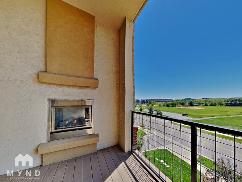 Building Photo - 307 Inverness Way S