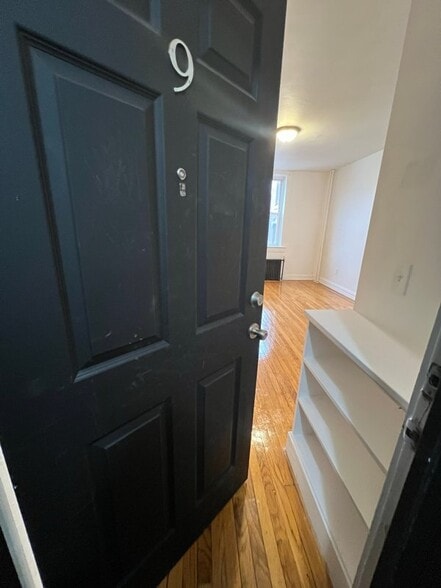 Building Photo - 366 4th Ave