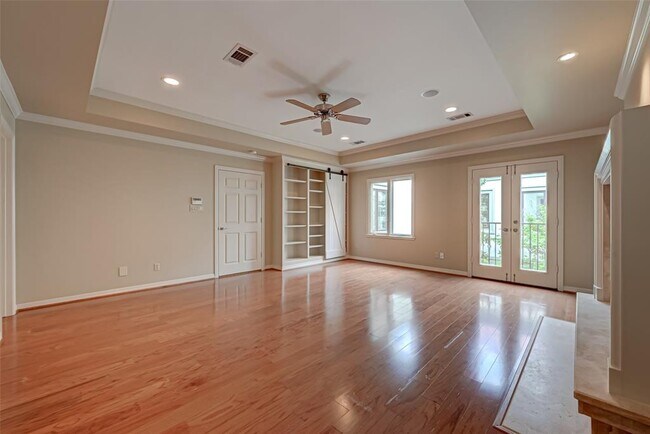 Building Photo - 109 Asbury St