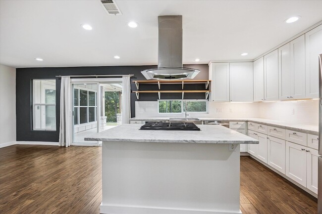 Building Photo - 6814 Langston Dr