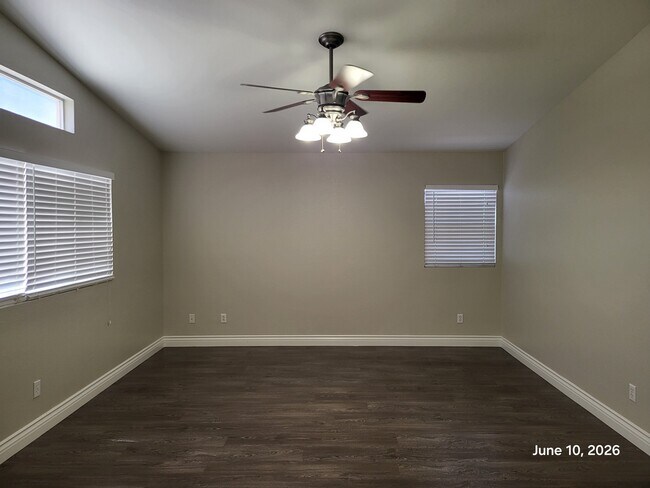 Building Photo - 109 Montesol Dr