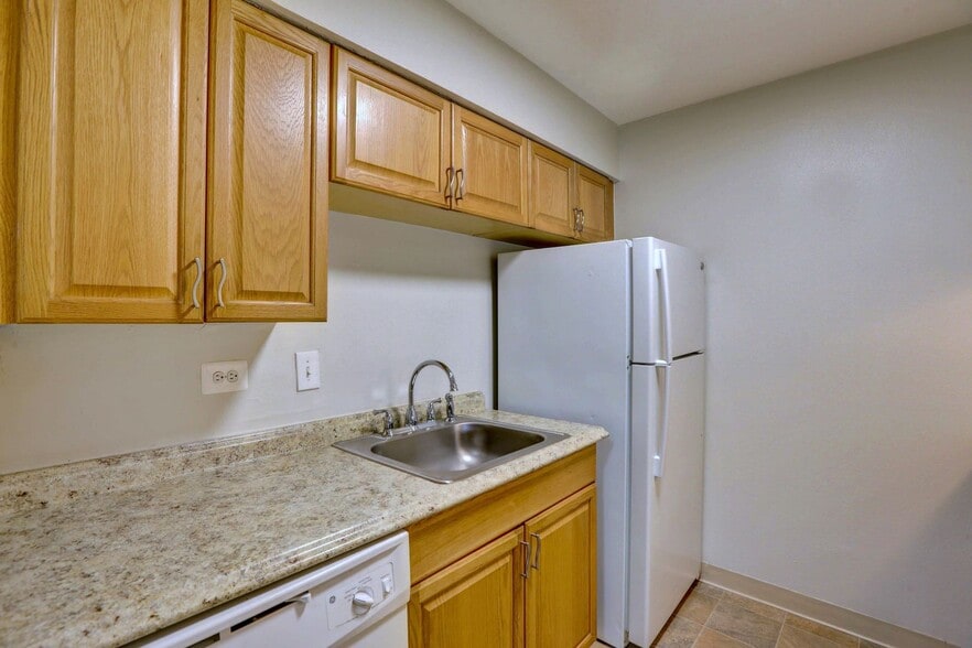 Interior Photo - Monaco Parkway Apartments