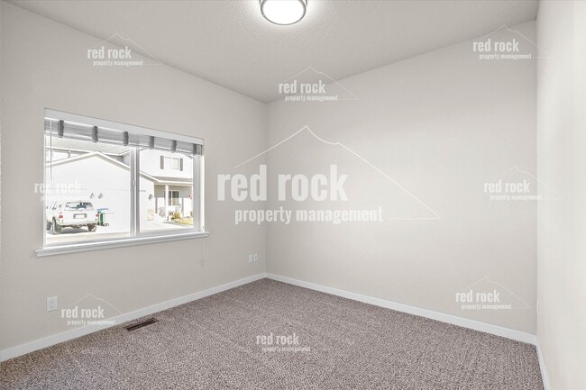Building Photo - 1 N Bolivar Rd