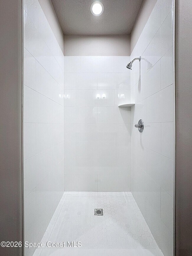 Building Photo - 528 L M Davey Ln