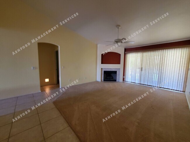 Building Photo - PINNACLE HILL RENTAL WITH MTN VIEWS, FIREP...