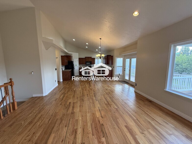 Building Photo - 1156 W 25 S