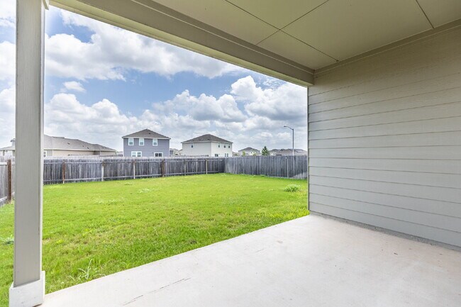 Building Photo - 141 Rubrum Rd