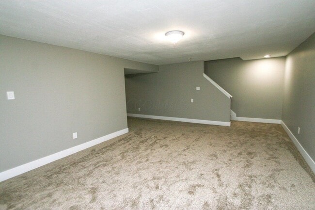 Building Photo - 1310 Abbeyhill Dr