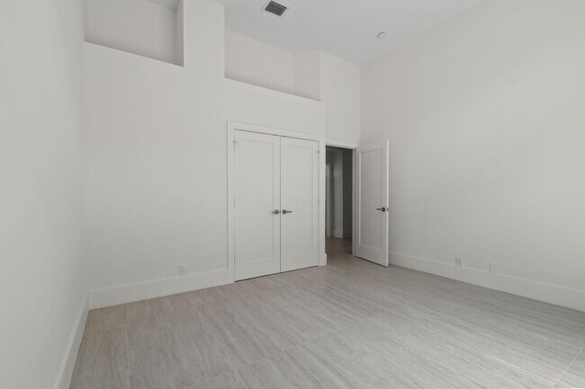 Building Photo - 118 Coral Cay Dr