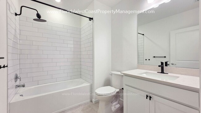 Building Photo - 6467 Silverstar Dr