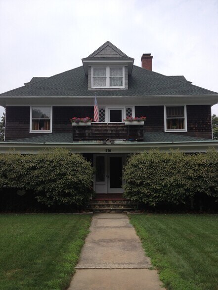 Building Photo - 270 Fisher Ave