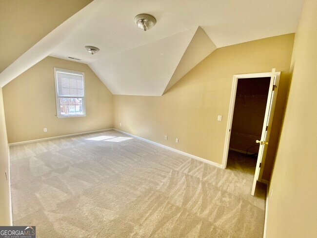 Building Photo - 1606 Cascade Overlook