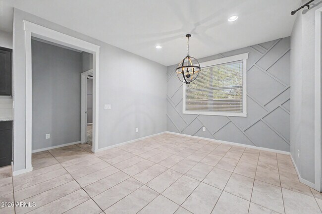 Building Photo - 1041 Glen Canyon Dr