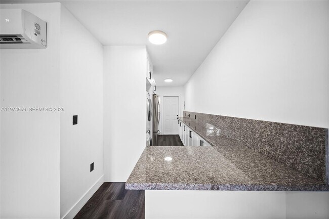 Building Photo - 3551 SW 10th St