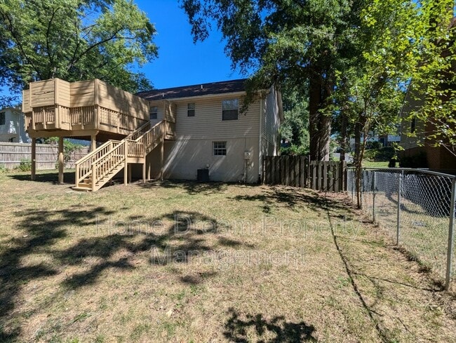 Building Photo - 11605 Rutherford Dr