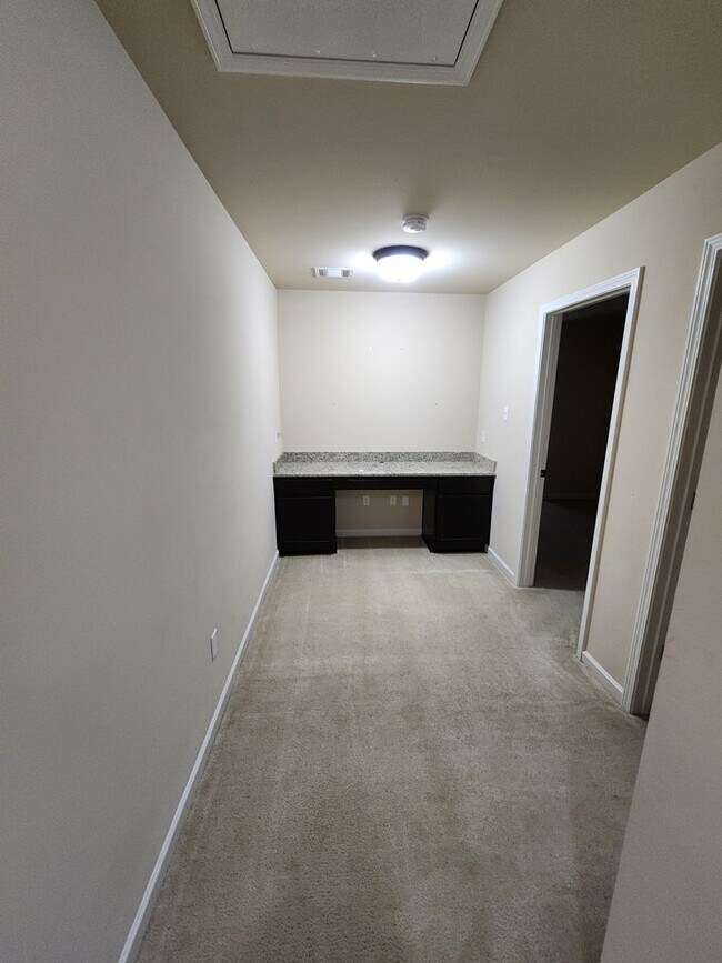 Building Photo - 16529 Gallion Dr