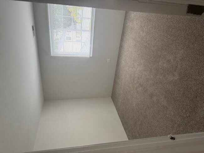 Building Photo - 1354 Normantown Rd