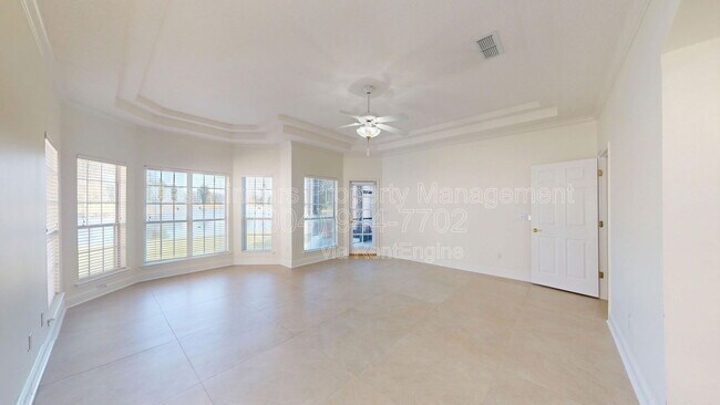 Building Photo - 10061 Vineyard Lake Rd E