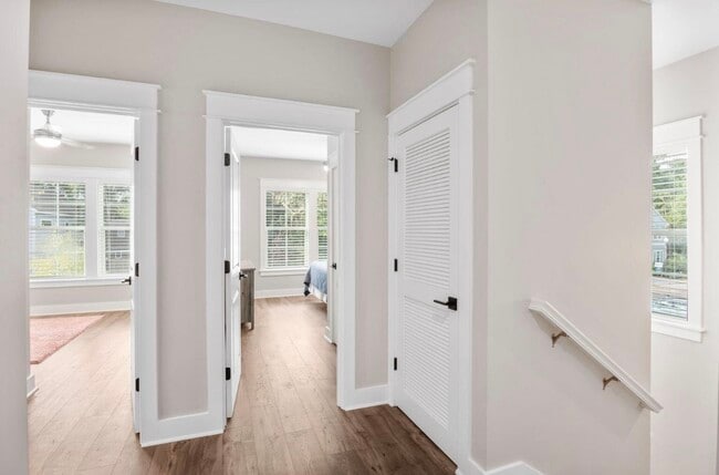 Building Photo - 219 Rearden Way