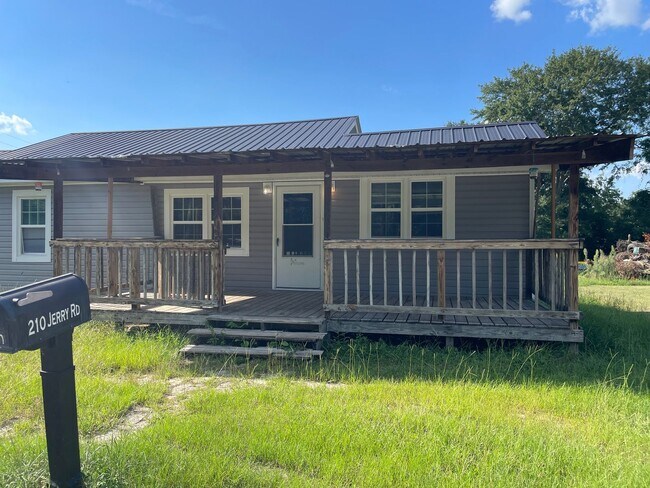 Building Photo - 210 Jerry Rd