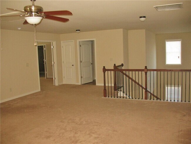Building Photo - 6450 Pine Bluff Dr