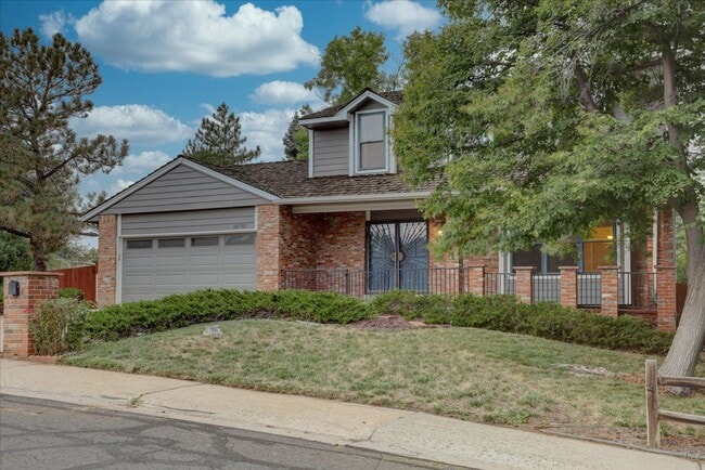Building Photo - 10701 Hobbit Ln