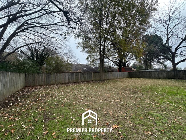 Building Photo - 968 Boones Hollow Dr