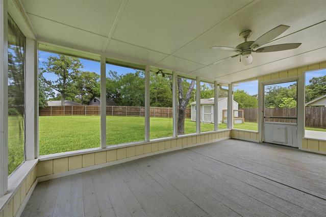 Building Photo - 103 Seminole Dr