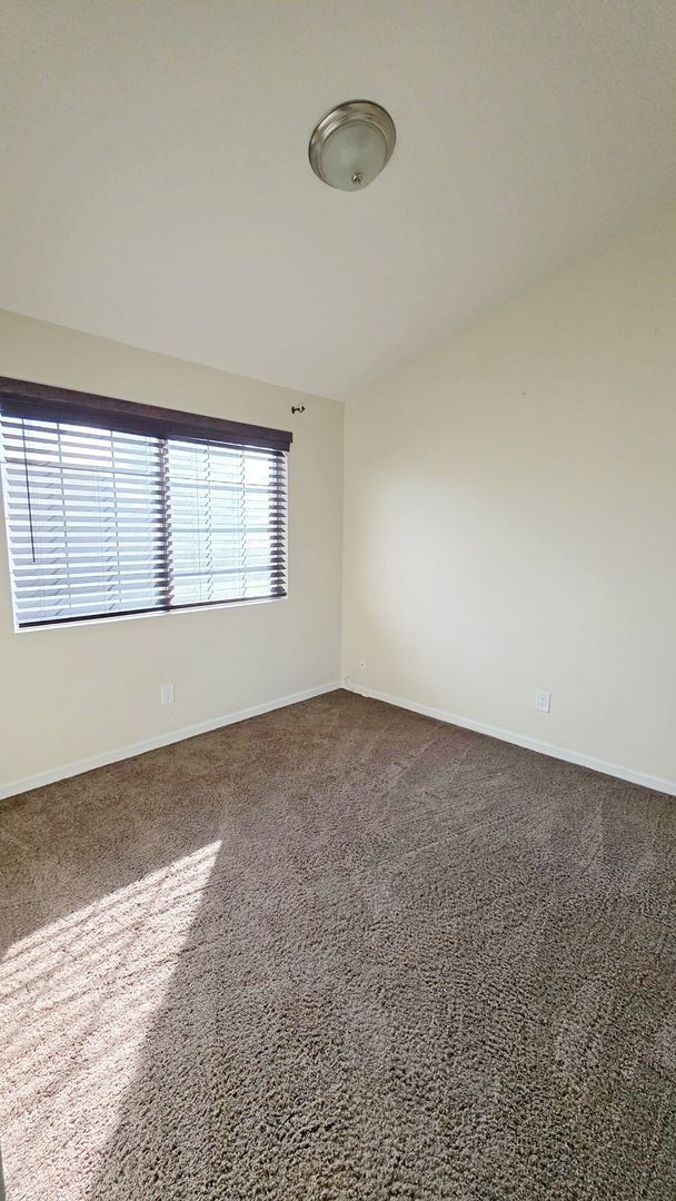 Building Photo - Ahwatukee Home with Backyard OASIS!