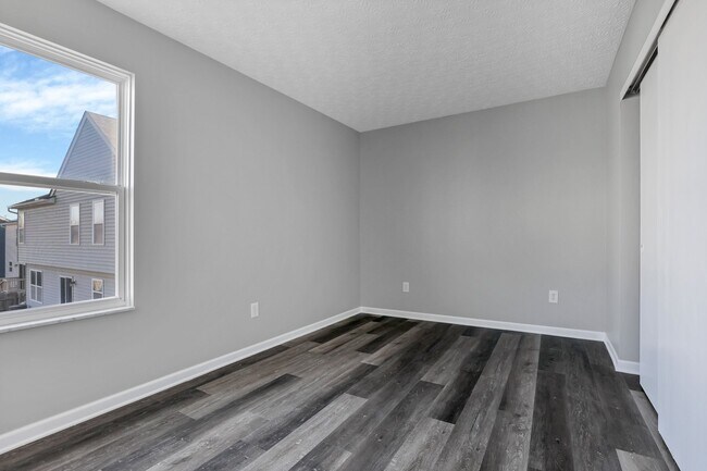 Building Photo - 8340 Crete Ln