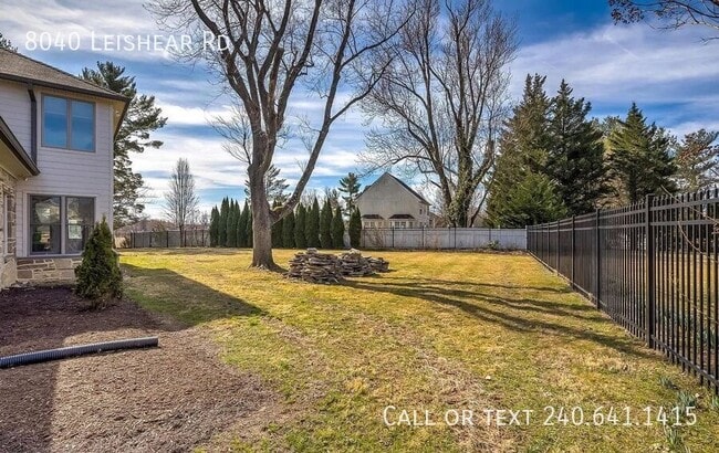 Building Photo - 8040 Leishear Rd