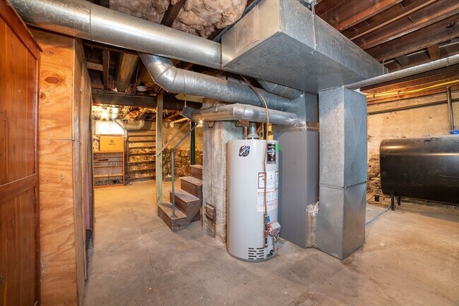 Building Photo - 8 Blackstone St