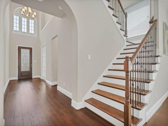 Building Photo - 13214 Pkwy Meadows Dr