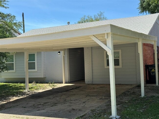 Building Photo - 4906 Caranchua Reef Dr