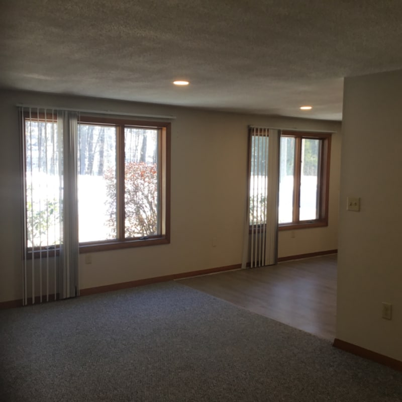 Building Photo - 1187 New Hampshire Rte 175