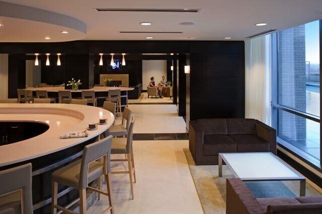 Building Photo - Spectacular space in Nashville's premier condo high-rise