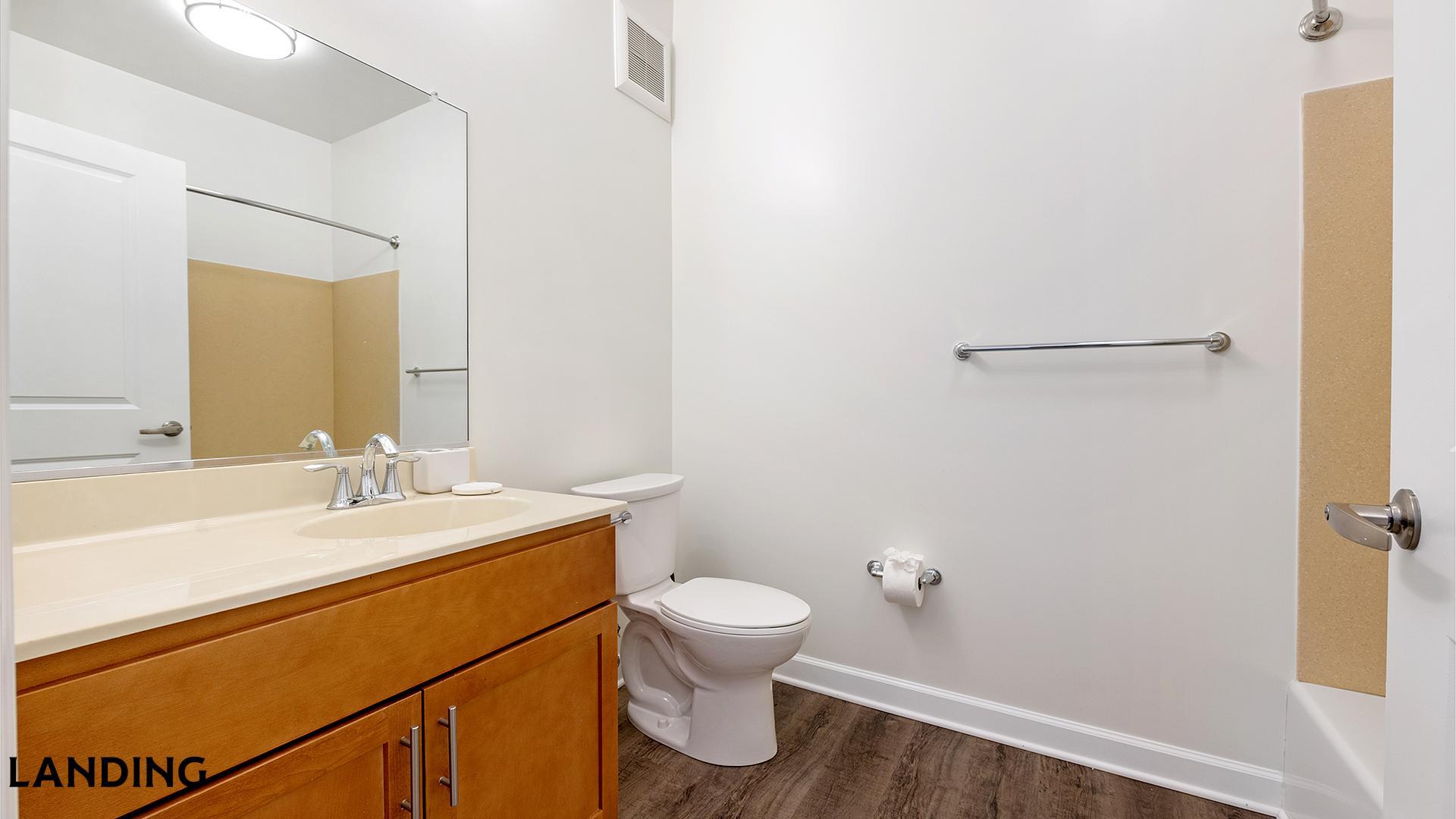 Building Photo - 909 Mansion Dr